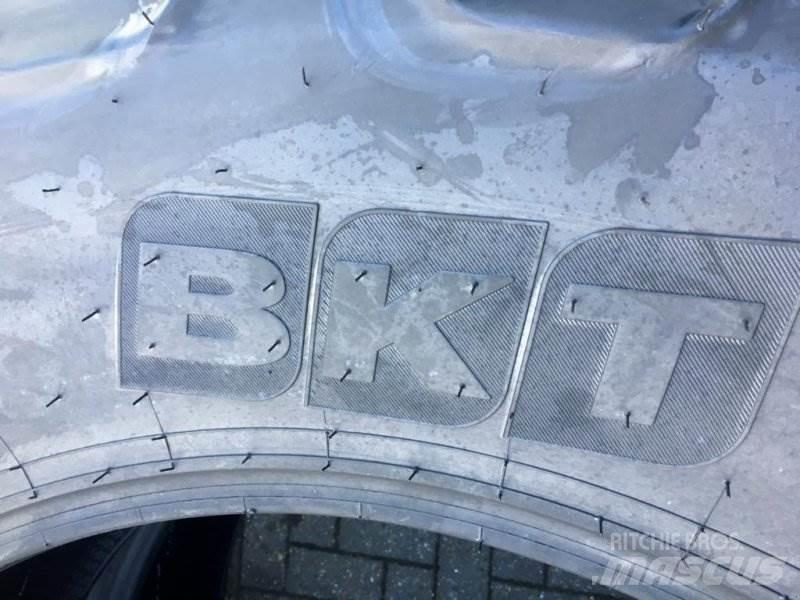 BKT 520/70 R 38 Reifen