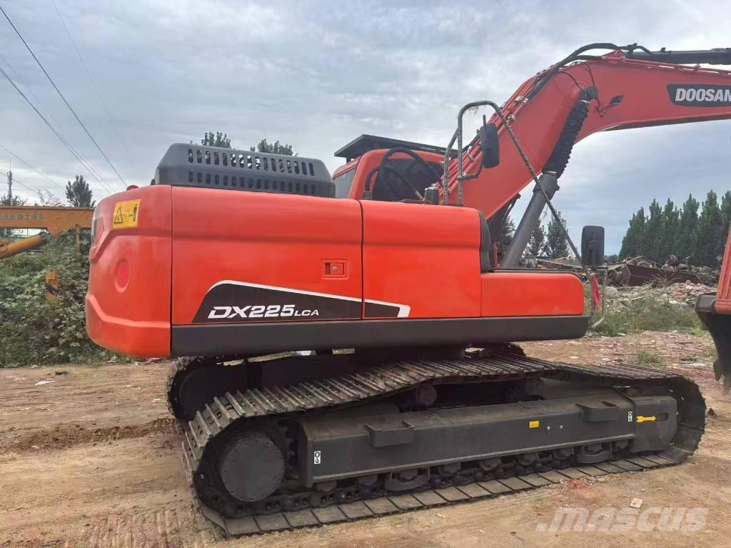 Doosan DX 225 Raupenbagger