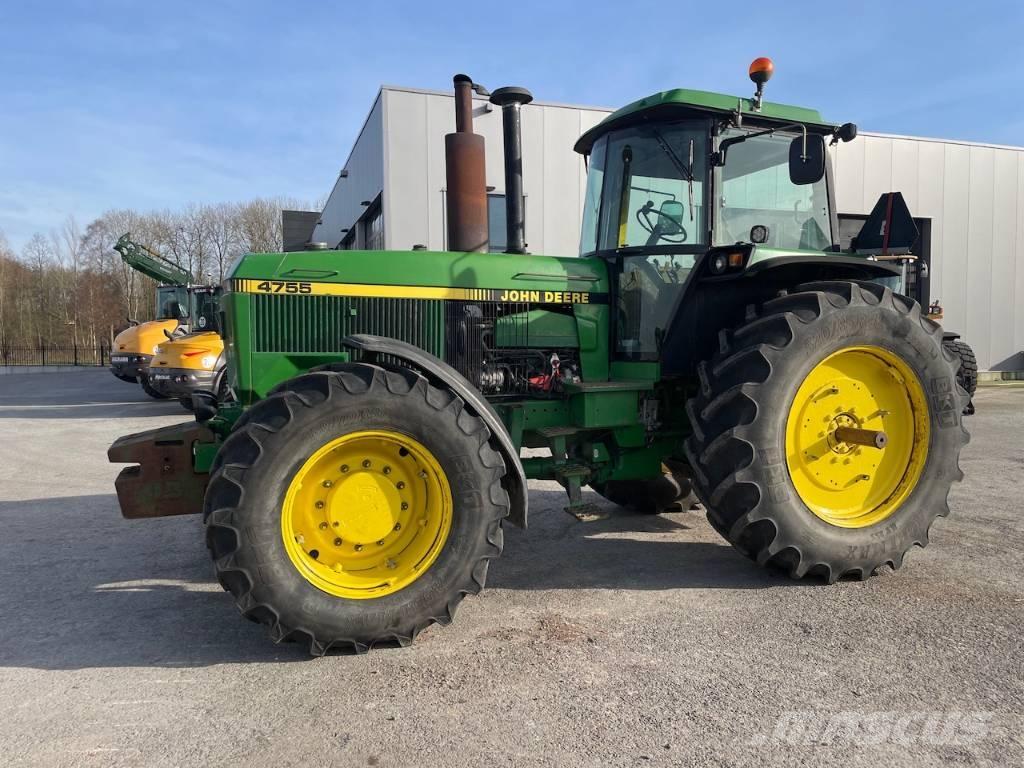 John Deere 4755 Traktoren