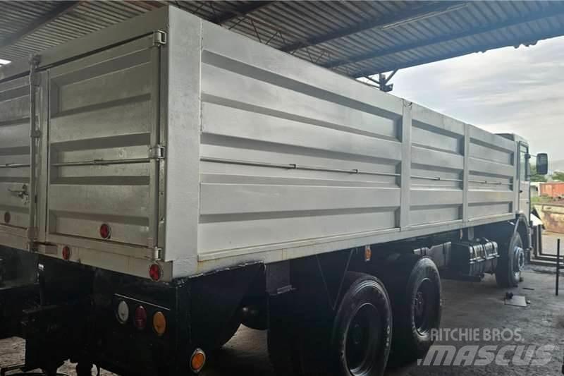 MAN 30-240 Andere Fahrzeuge