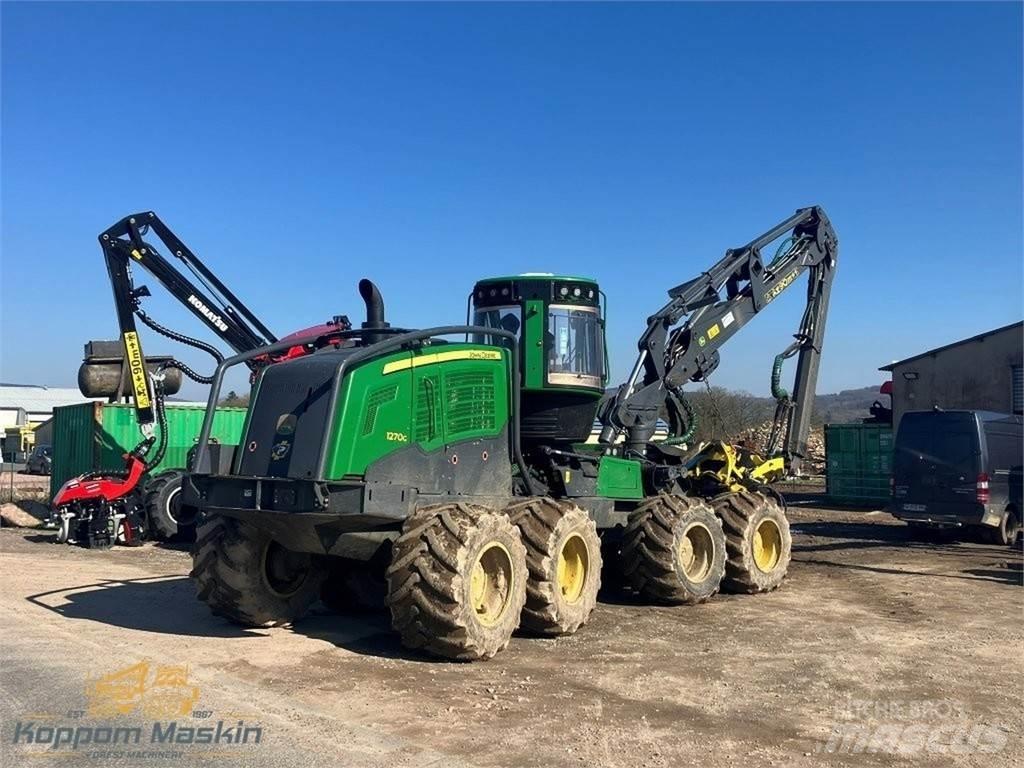 John Deere 1270G Harvester