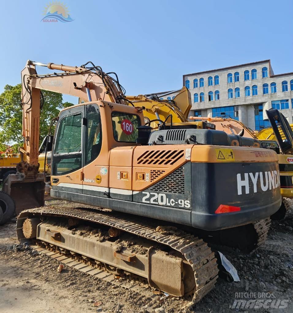 Hyundai R220LC-9S Raupenbagger