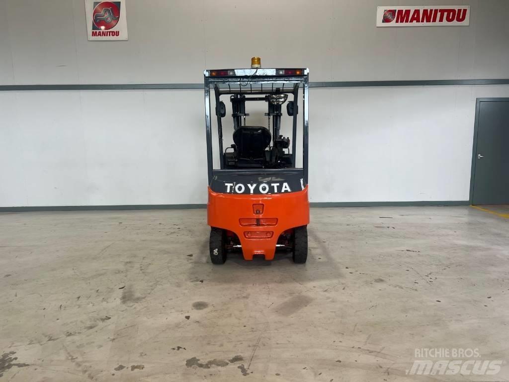Toyota 8 FBMKT 25 Elektrostapler