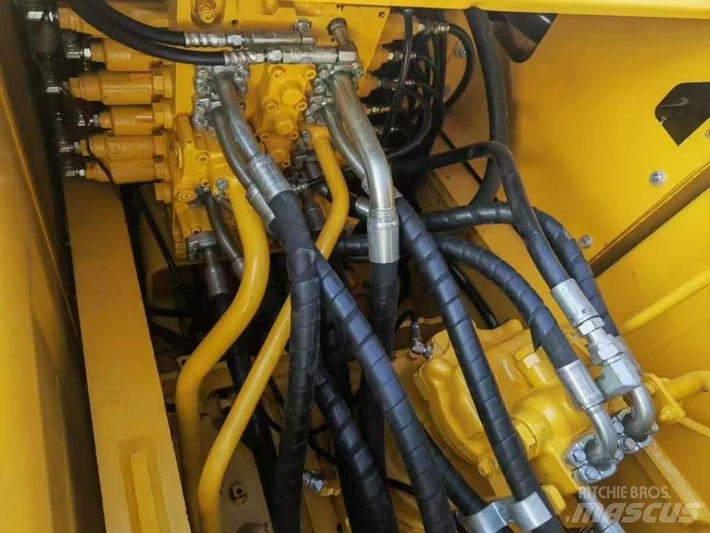 Komatsu 200-8 Raupenbagger