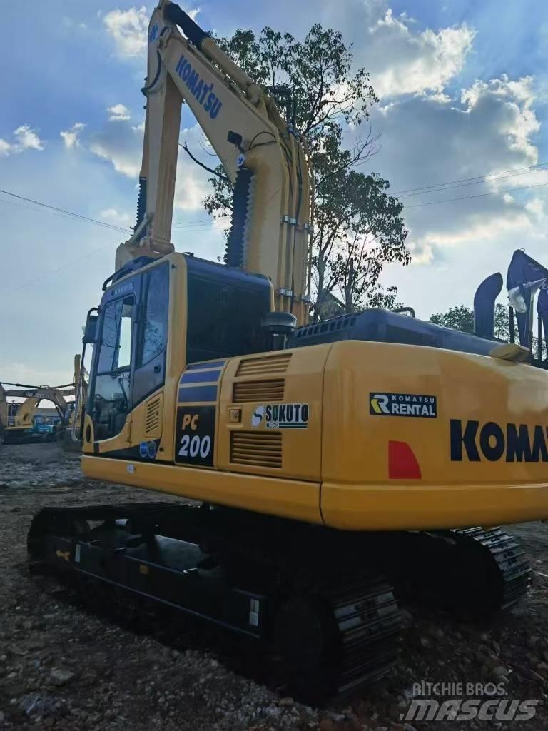Komatsu 200-8 Raupenbagger