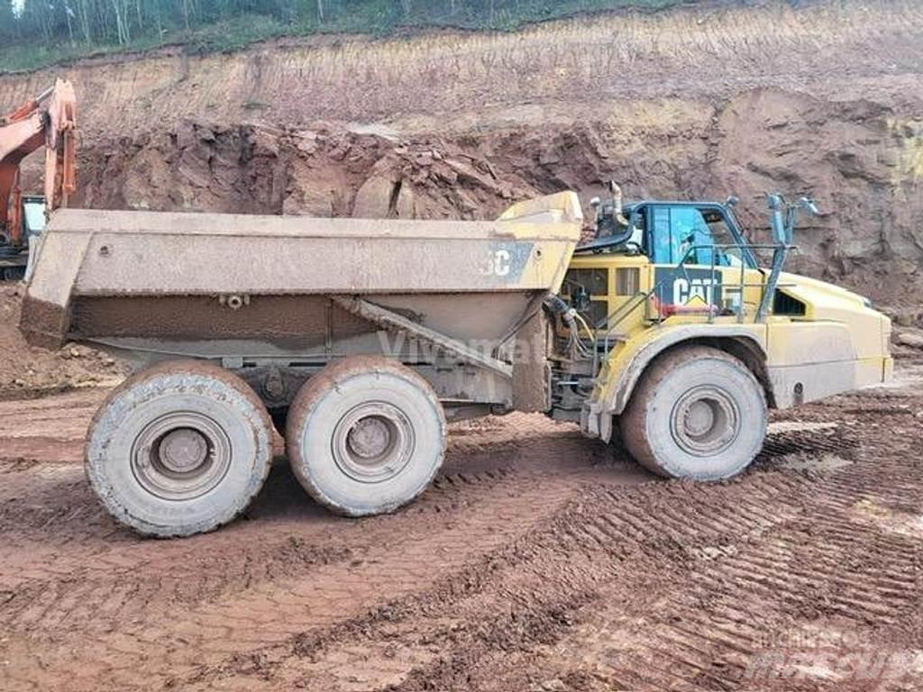 CAT 745C Minidumper