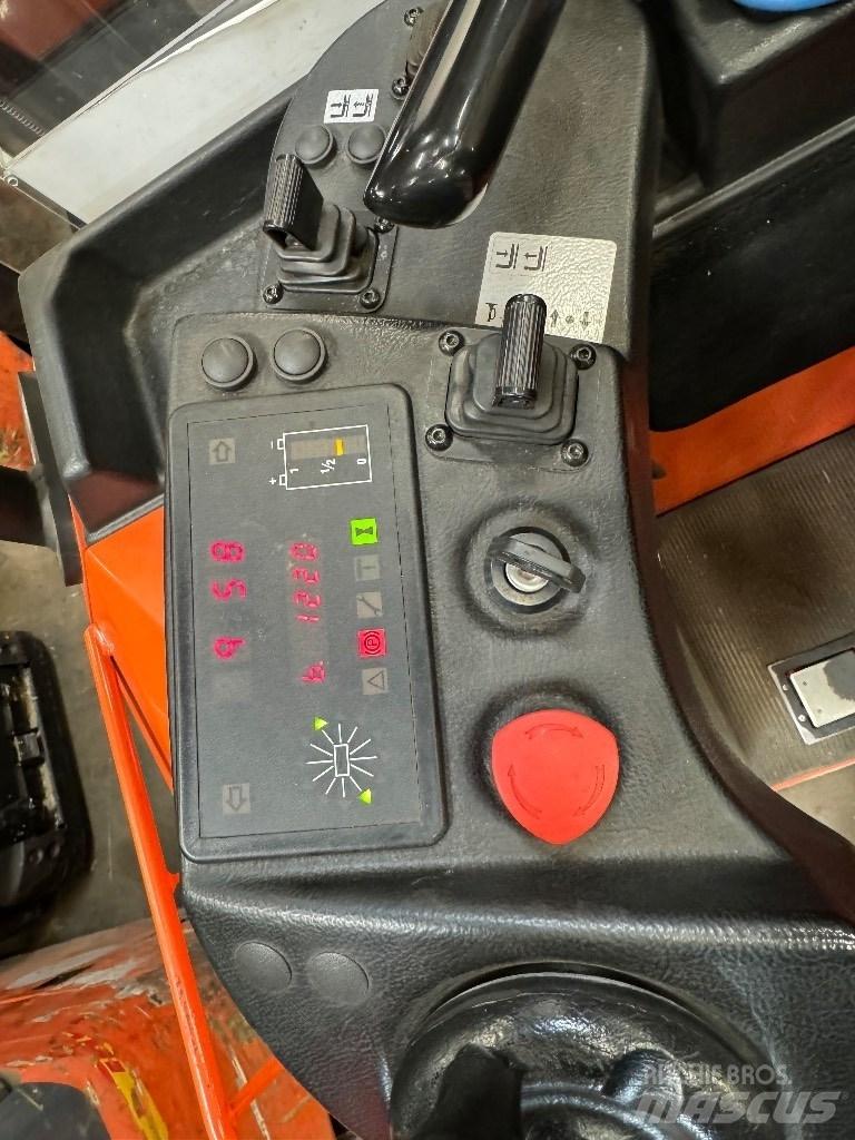 Toyota SSE135L Selbstfahrstapler