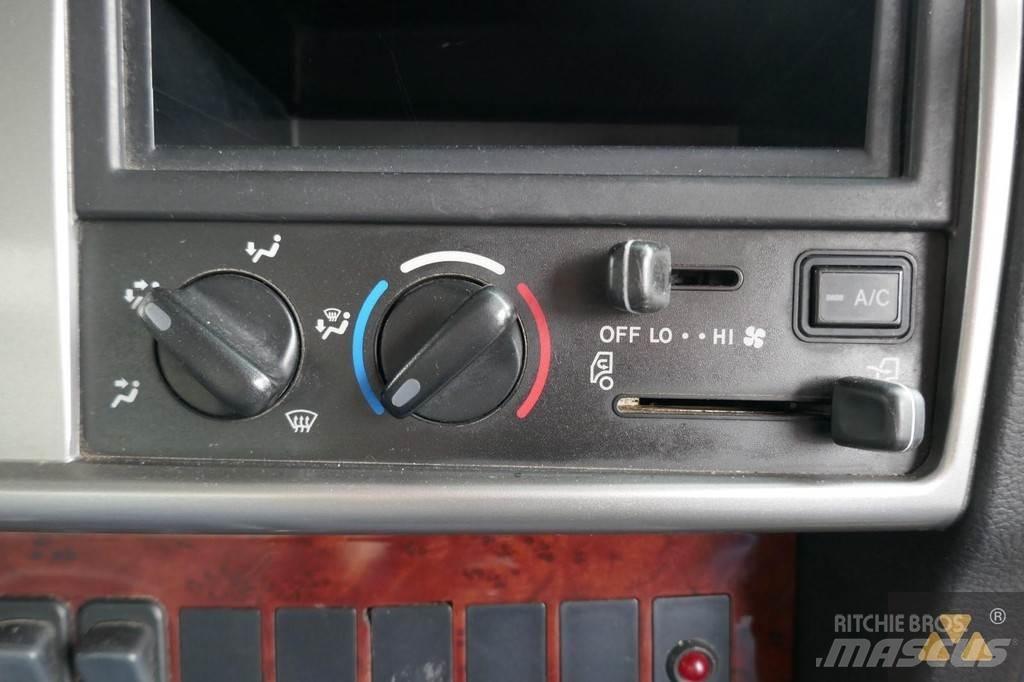 Hino 700FY crane Andere Fahrzeuge