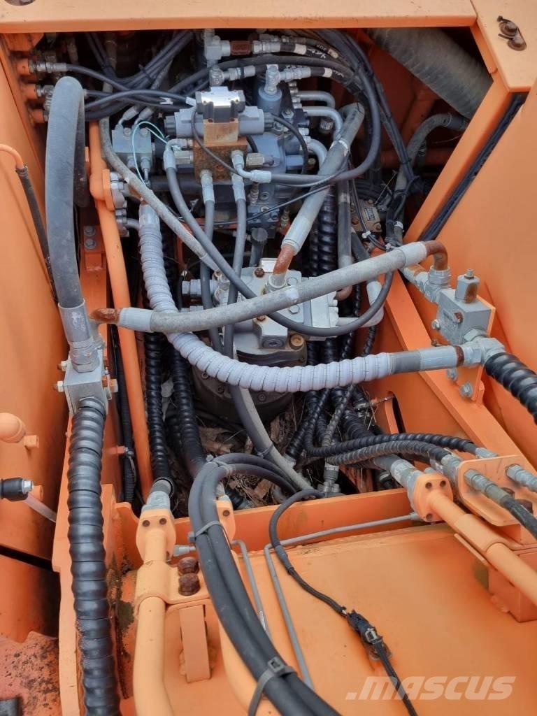 Doosan DX 210 W Mobilbagger
