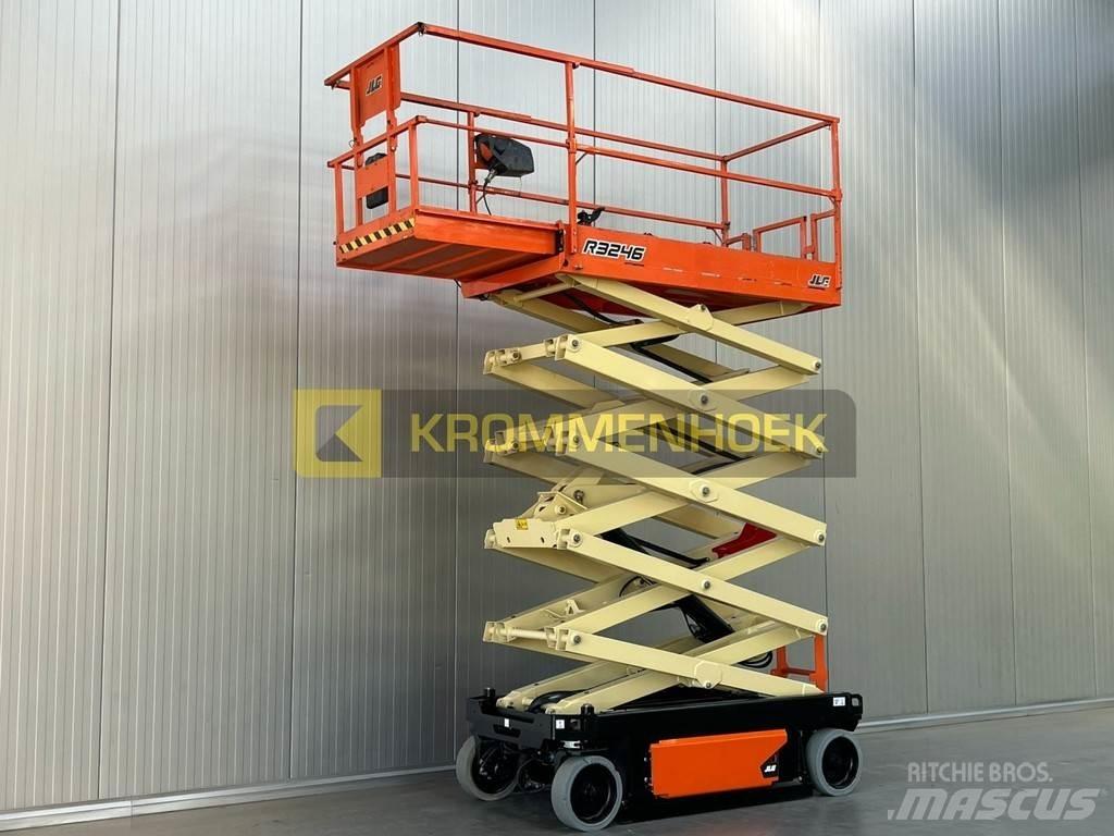 JLG R 3246 Scheren-Arbeitsbühnen