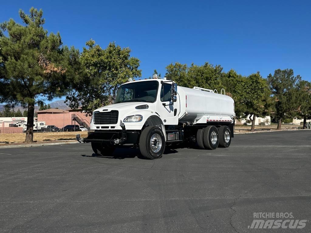 Freightliner M2 Wassertanker