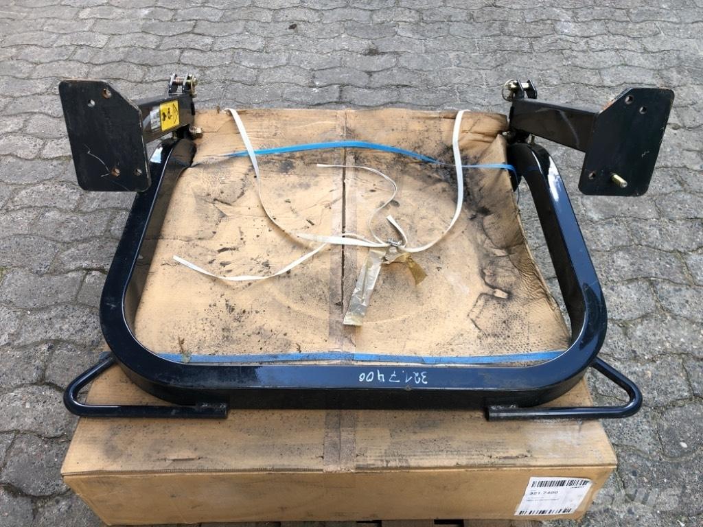 Iseki TH4 Kompakttraktor-Aufsätze