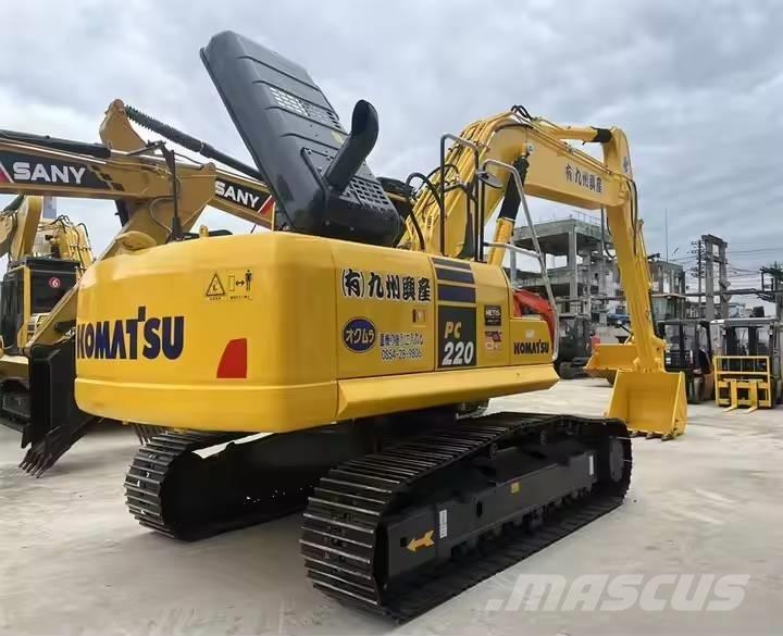 Komatsu PC220-8 Raupenbagger