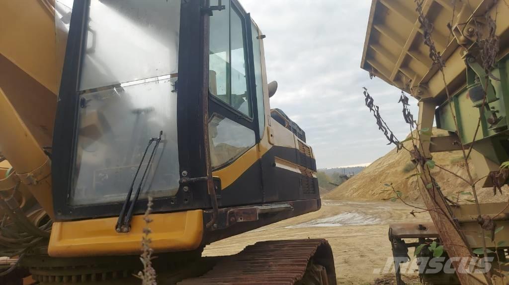 CAT 345 B L Kabinen