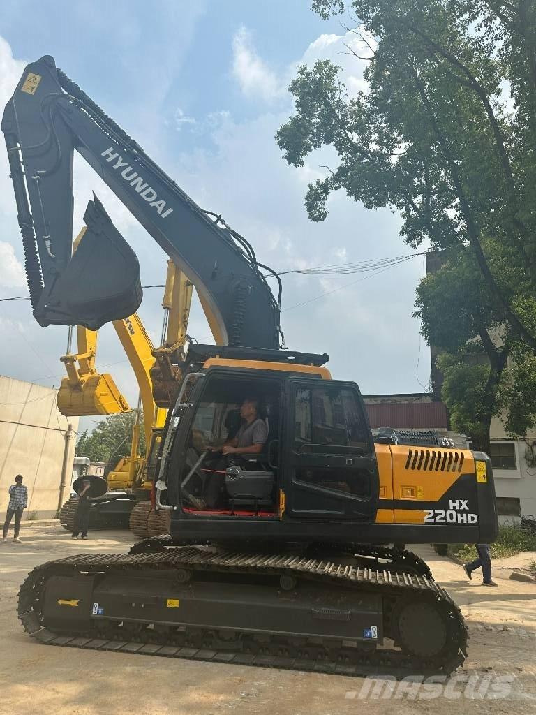 Hyundai HX220HD Raupenbagger