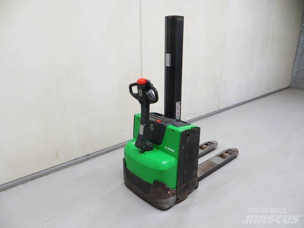 Cesab S208L Selbstfahrstapler