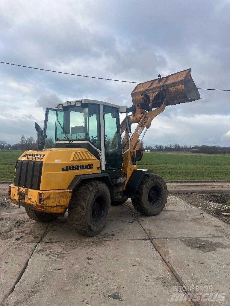 Liebherr 507 Radlader