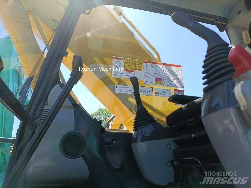 Komatsu PC 220-8 Raupenbagger