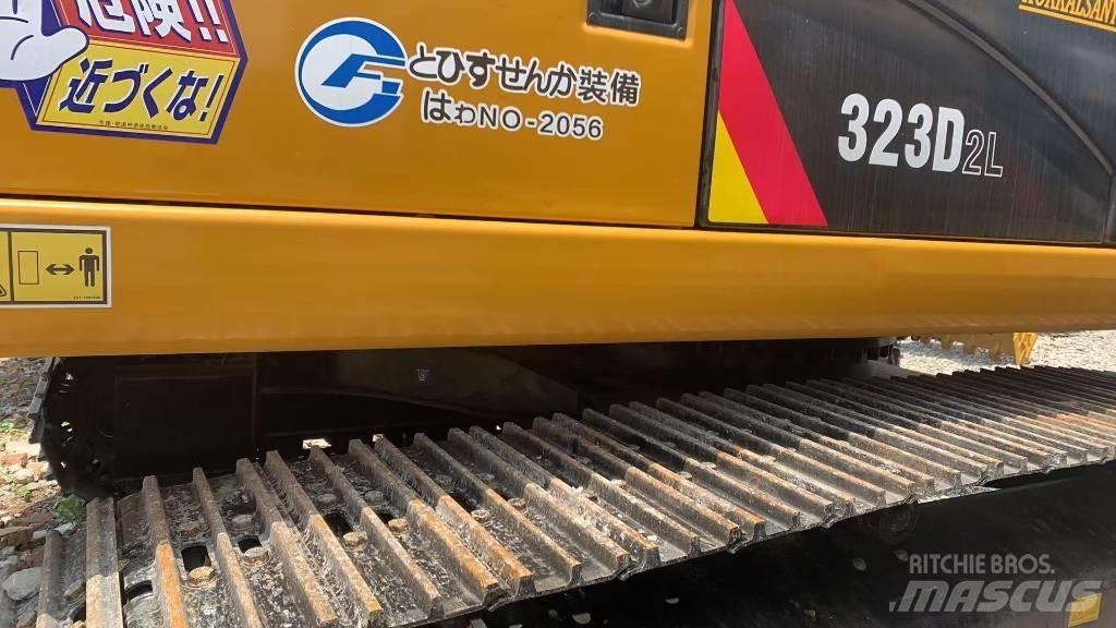 CAT 323 Raupenbagger