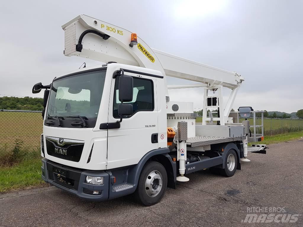 Palfinger P 300 KS LKW-Arbeitsbühnen
