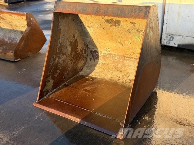 Manitou USED BUCKET Schaufeln