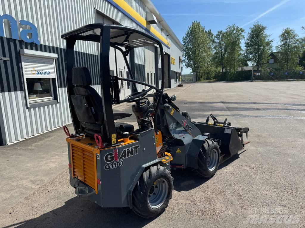 GiANT G 1100 Sonstige Landmaschinen