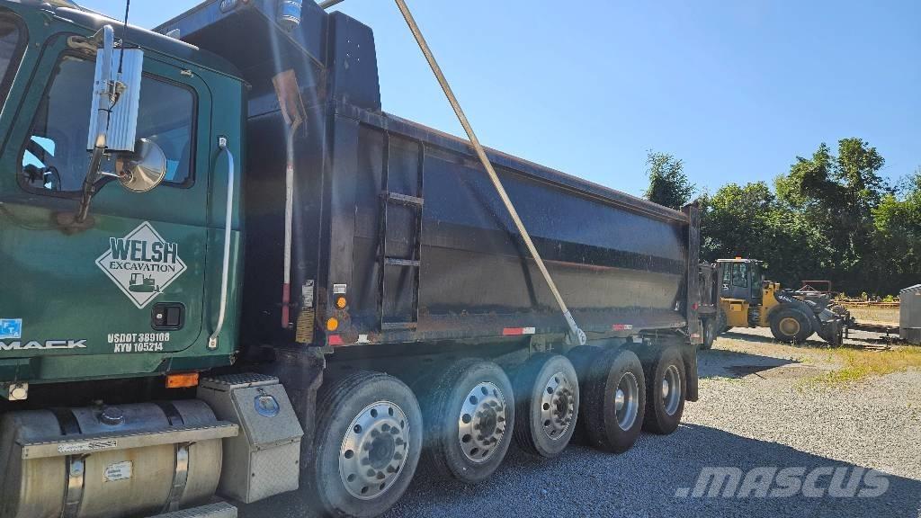 Mack CTP613 Kipper