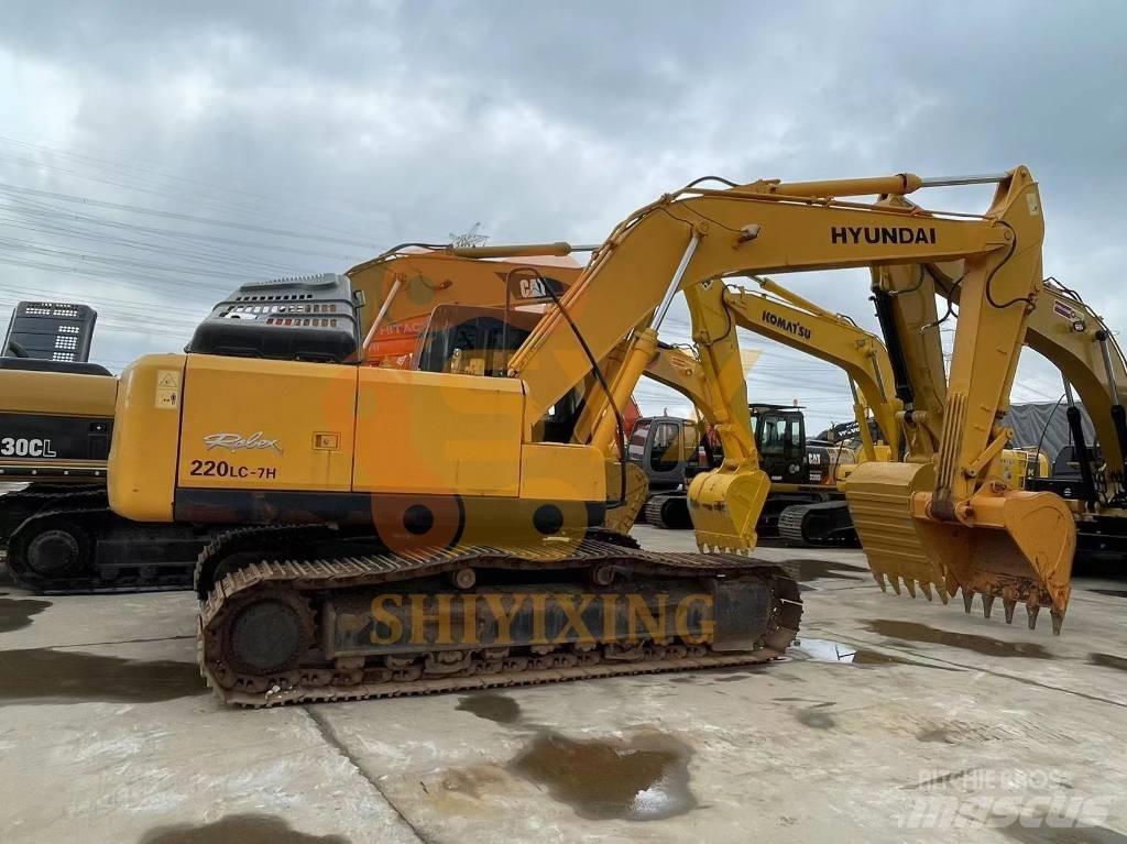 Hyundai Robex 220-7 Raupenbagger