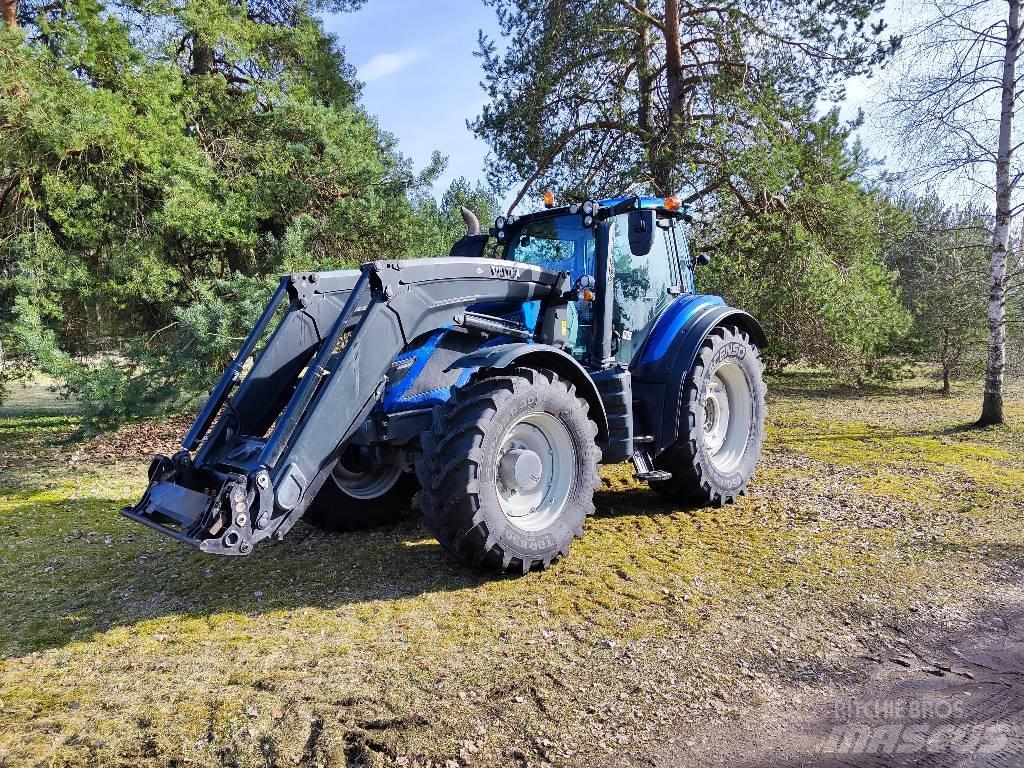 Valtra T 194 Active Traktoren