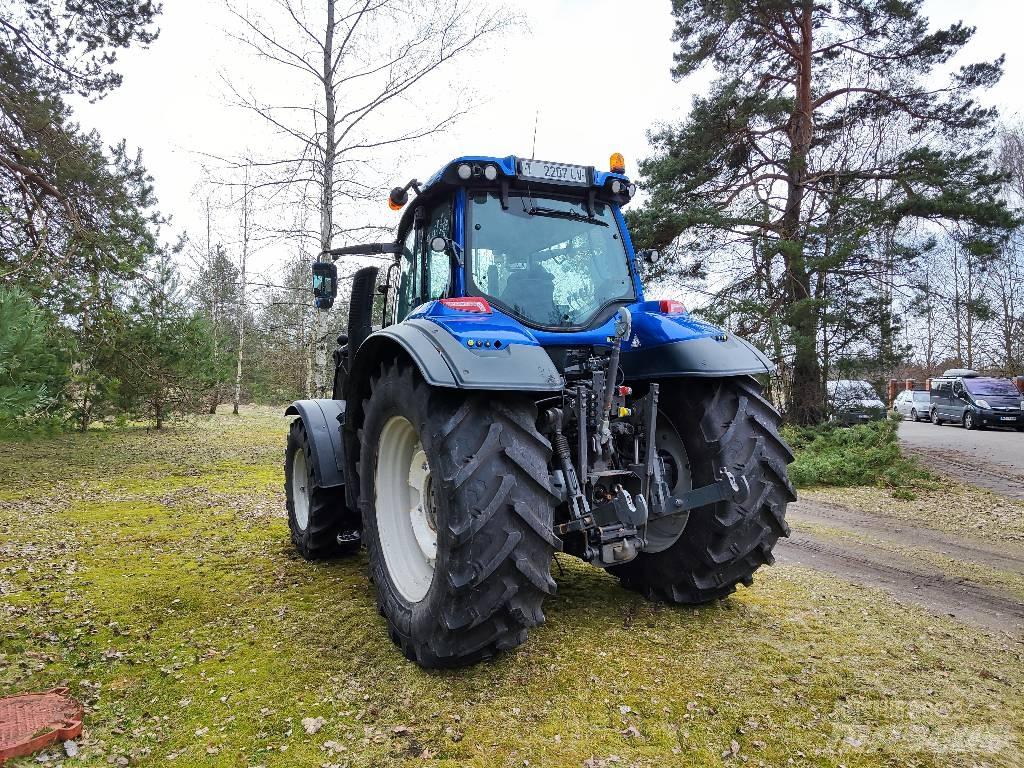 Valtra T 194 Active Traktoren