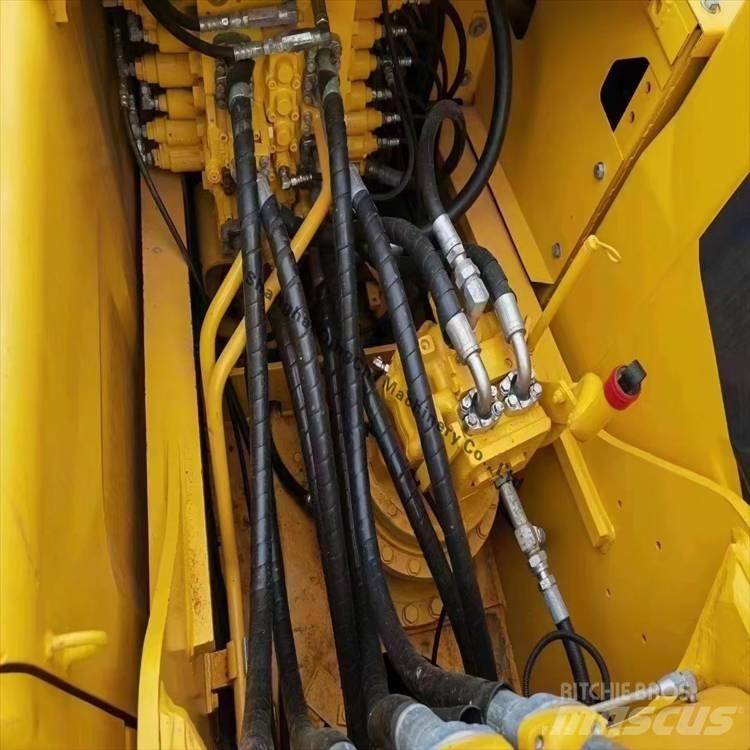 Komatsu 200-8 Raupenbagger
