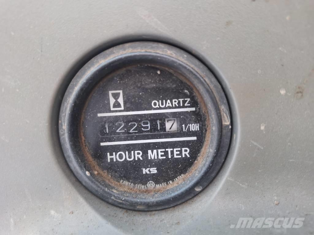 Kobelco SK135SRLC Raupenbagger