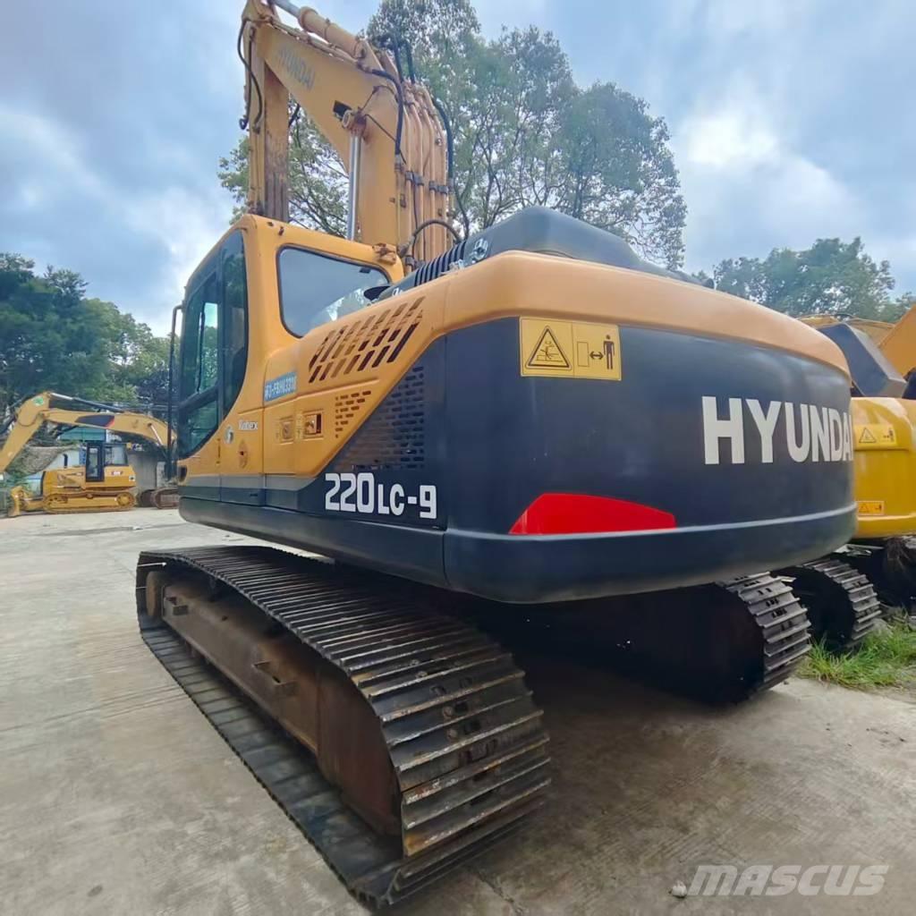 Hyundai R220LC-9S Raupenbagger