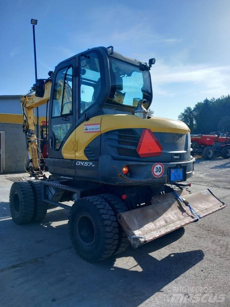 Doosan DX 57 W-5 Mobilbagger