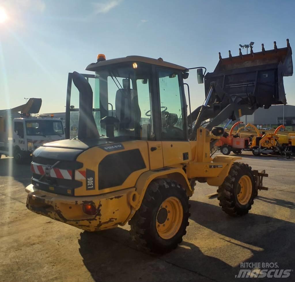 Volvo L30G Radlader