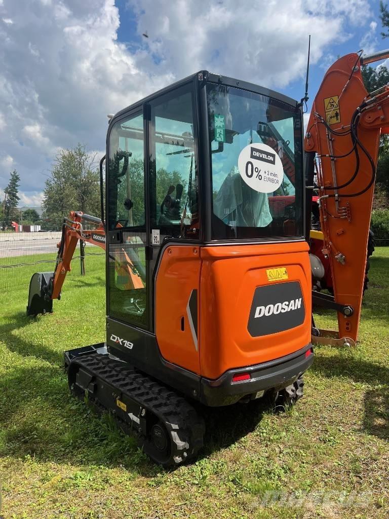 Doosan DX 19 Raupenbagger
