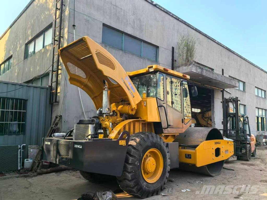 XCMG XS 142 J Walzenzüge