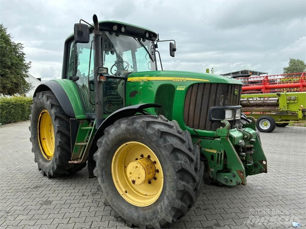 John Deere 6920 S Traktoren