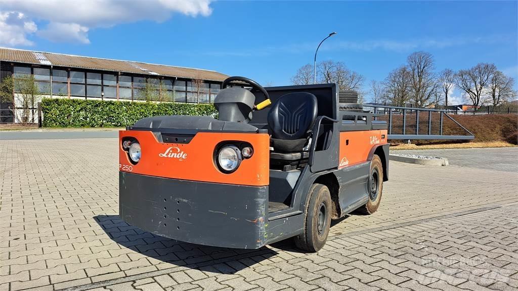 Linde P250 Schlepper