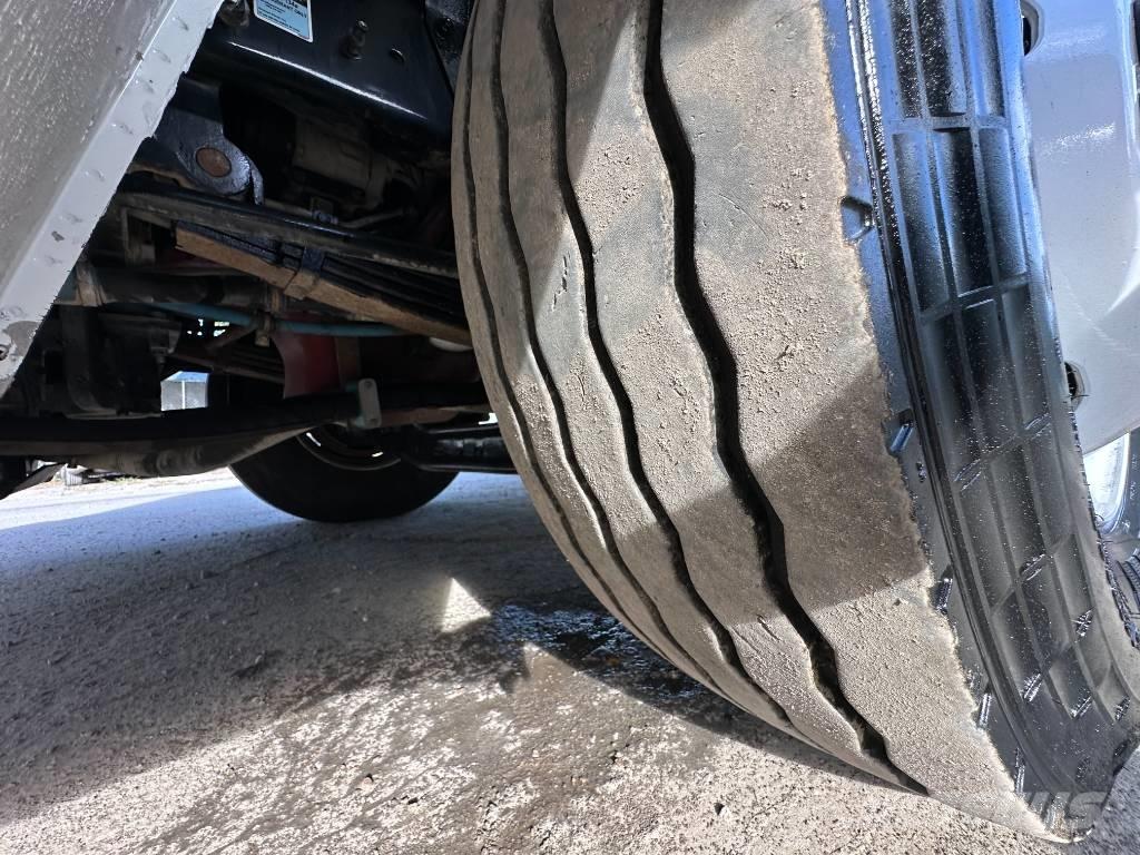 Mack LEU 613 Müllwagen