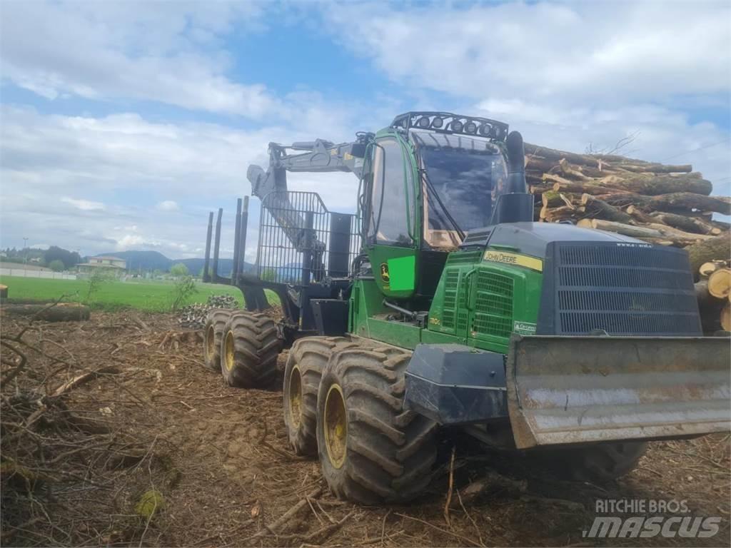 John Deere 1110 G Forwarder