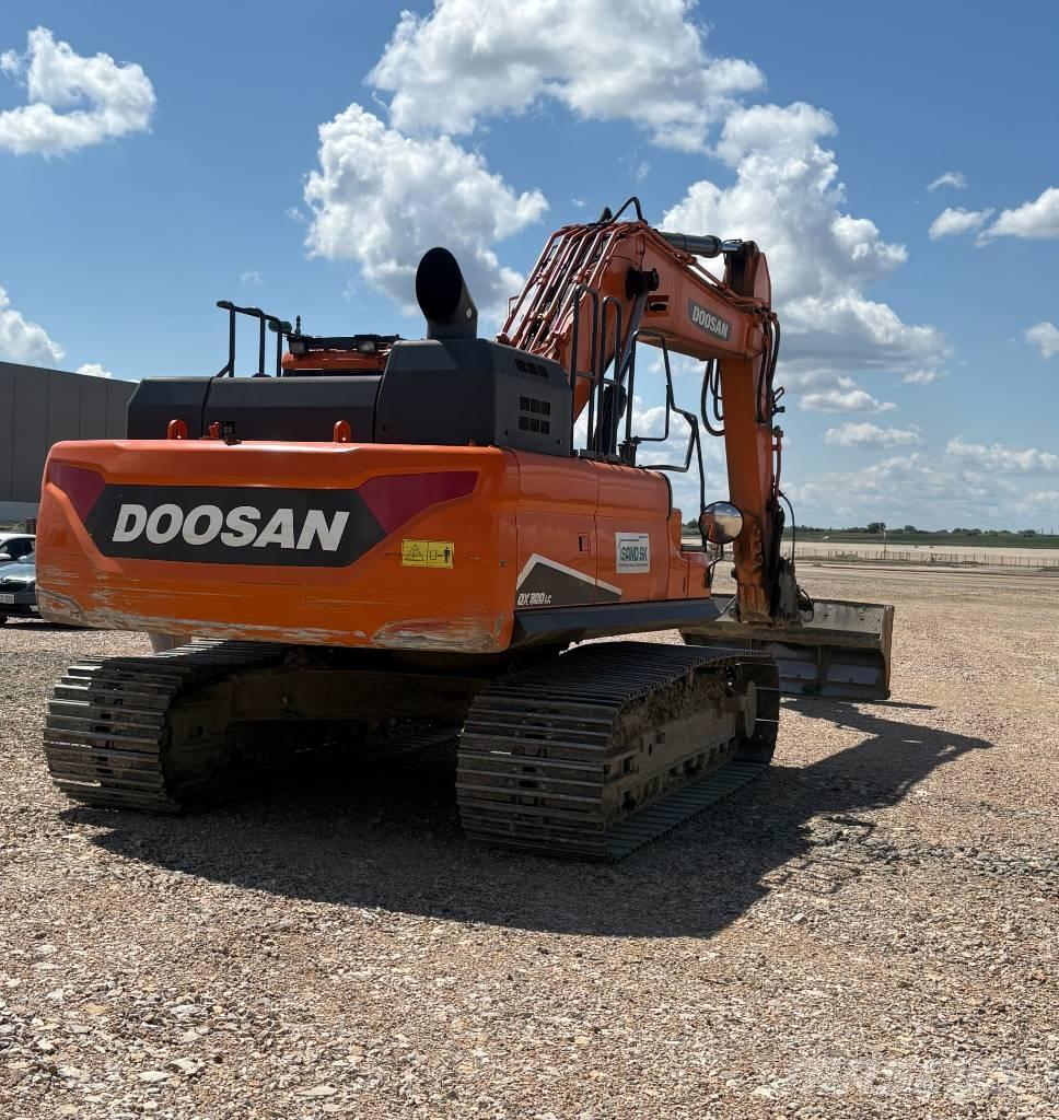 Doosan DX 300 LC-5 Raupenbagger