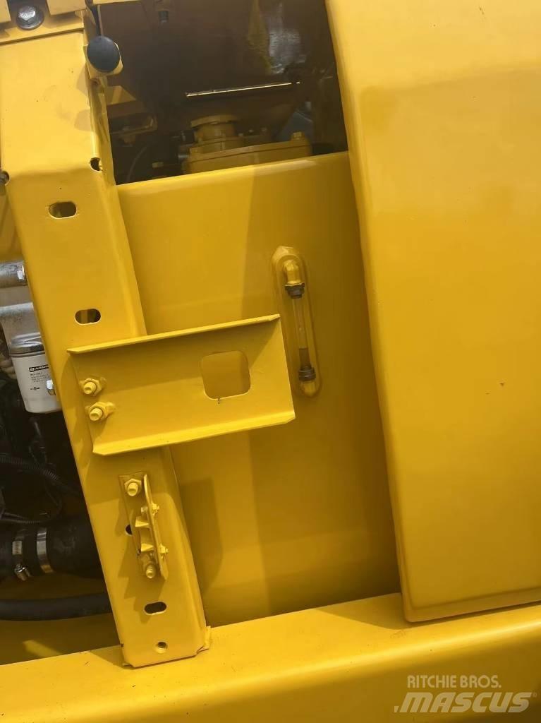 Komatsu PC 130 Midibagger  7t - 12t