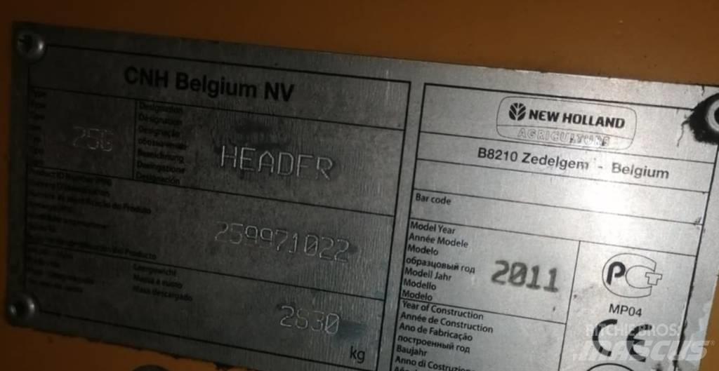 New Holland CX 8090 Mähdrescher