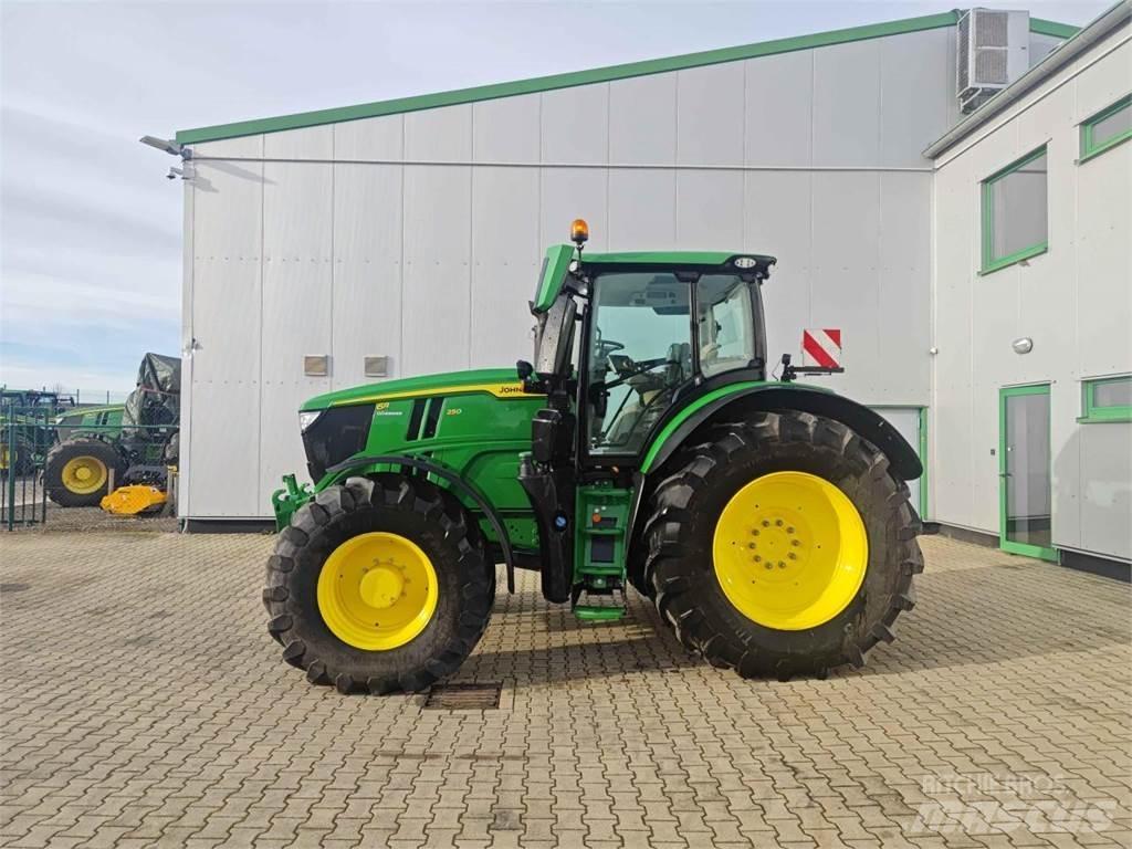 John Deere 6R 250 Traktoren