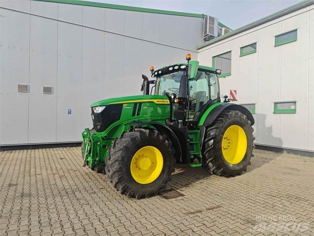 John Deere 6R 250 Traktoren