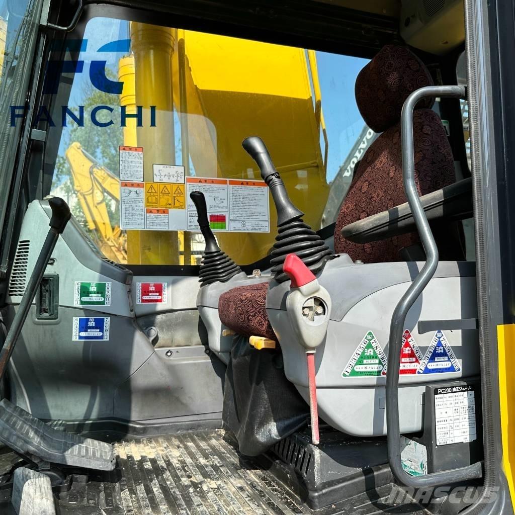 Komatsu PC 200-8 Raupenbagger
