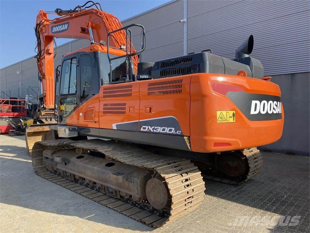 Doosan DX300LC-5 Raupenbagger