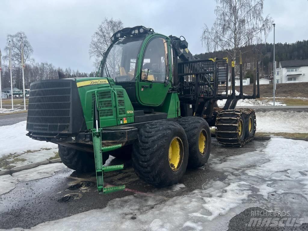 John Deere 1210 E Forwarder