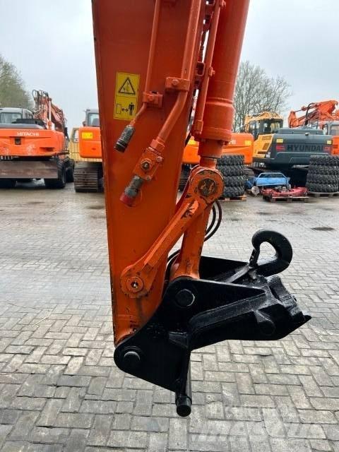 Hitachi ZX140W-5B Mobilbagger